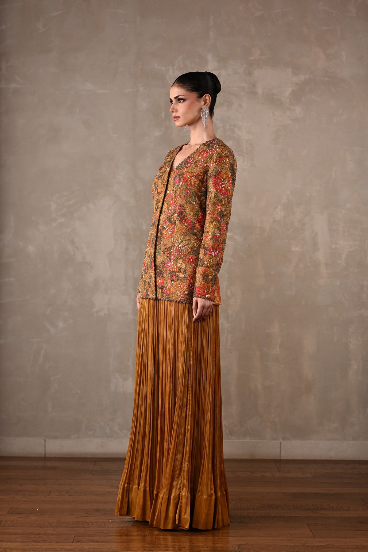 Embellished Floral Jacket & Pleated Palazzo Set
