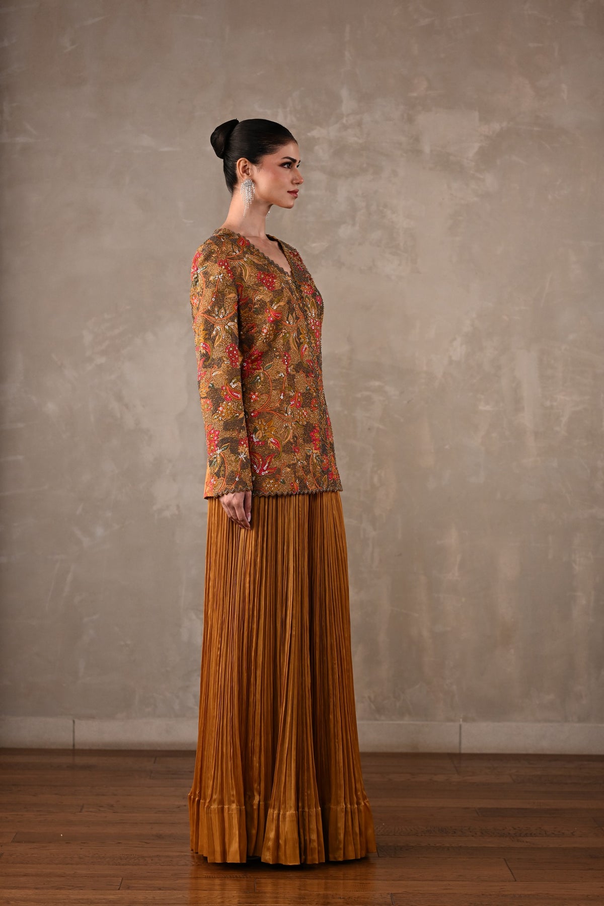 Embellished Floral Jacket & Pleated Palazzo Set