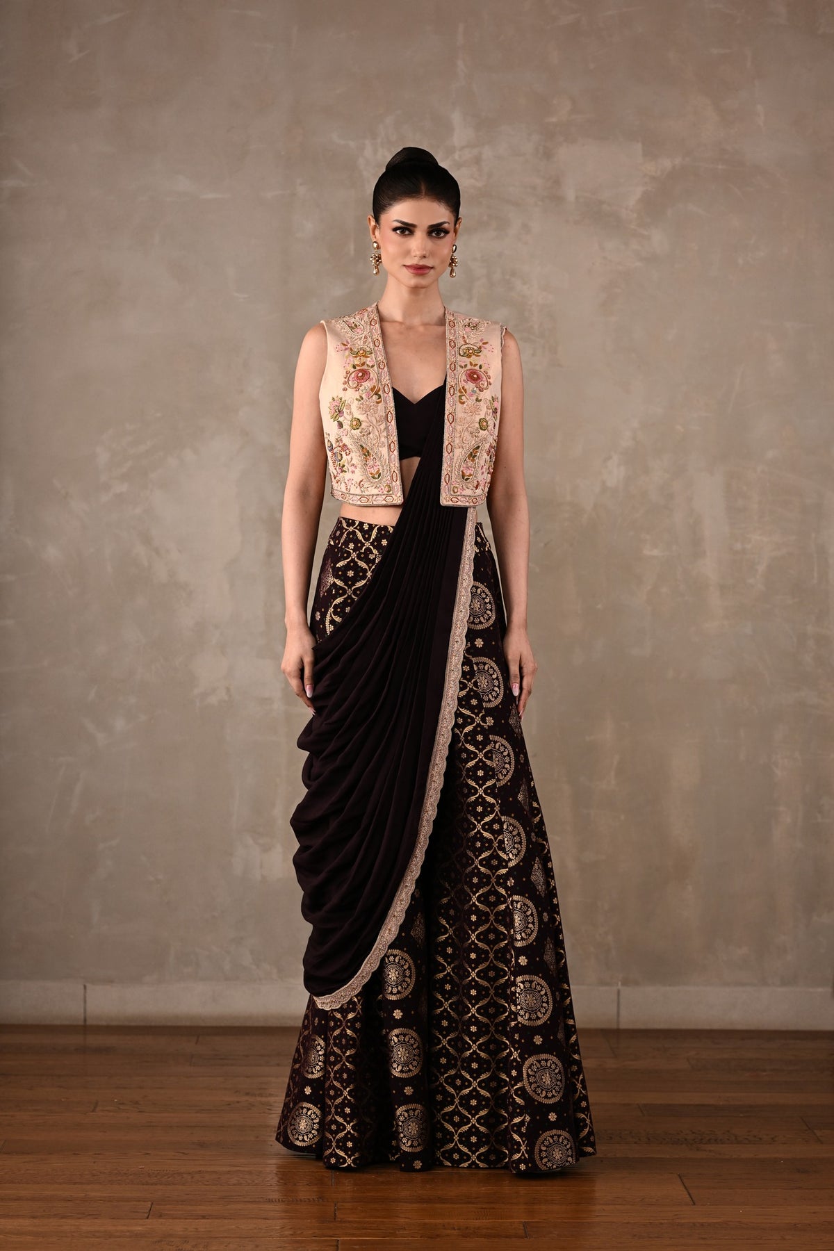 Pre-Draped Banarasi Saree Set
