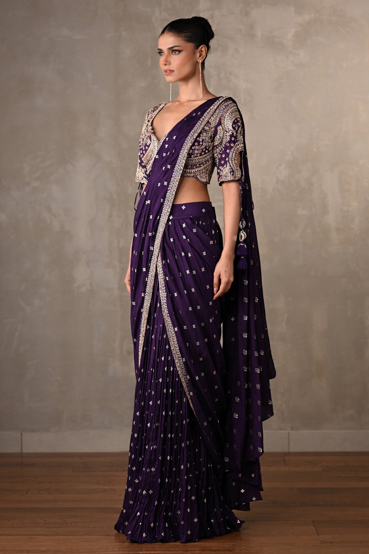 Zariya Purple Embroidered Drape Saree