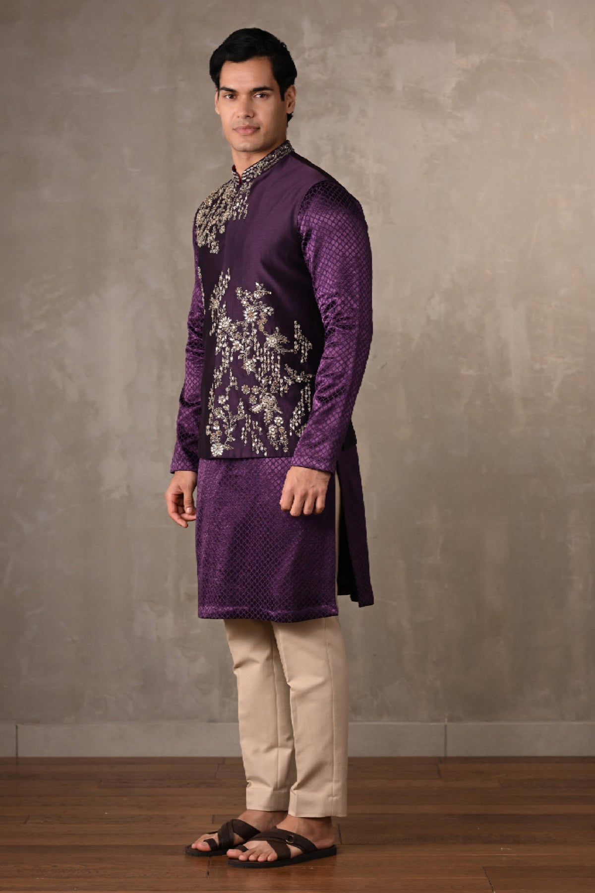 Royal Amethyst Embroidered Bundi Set