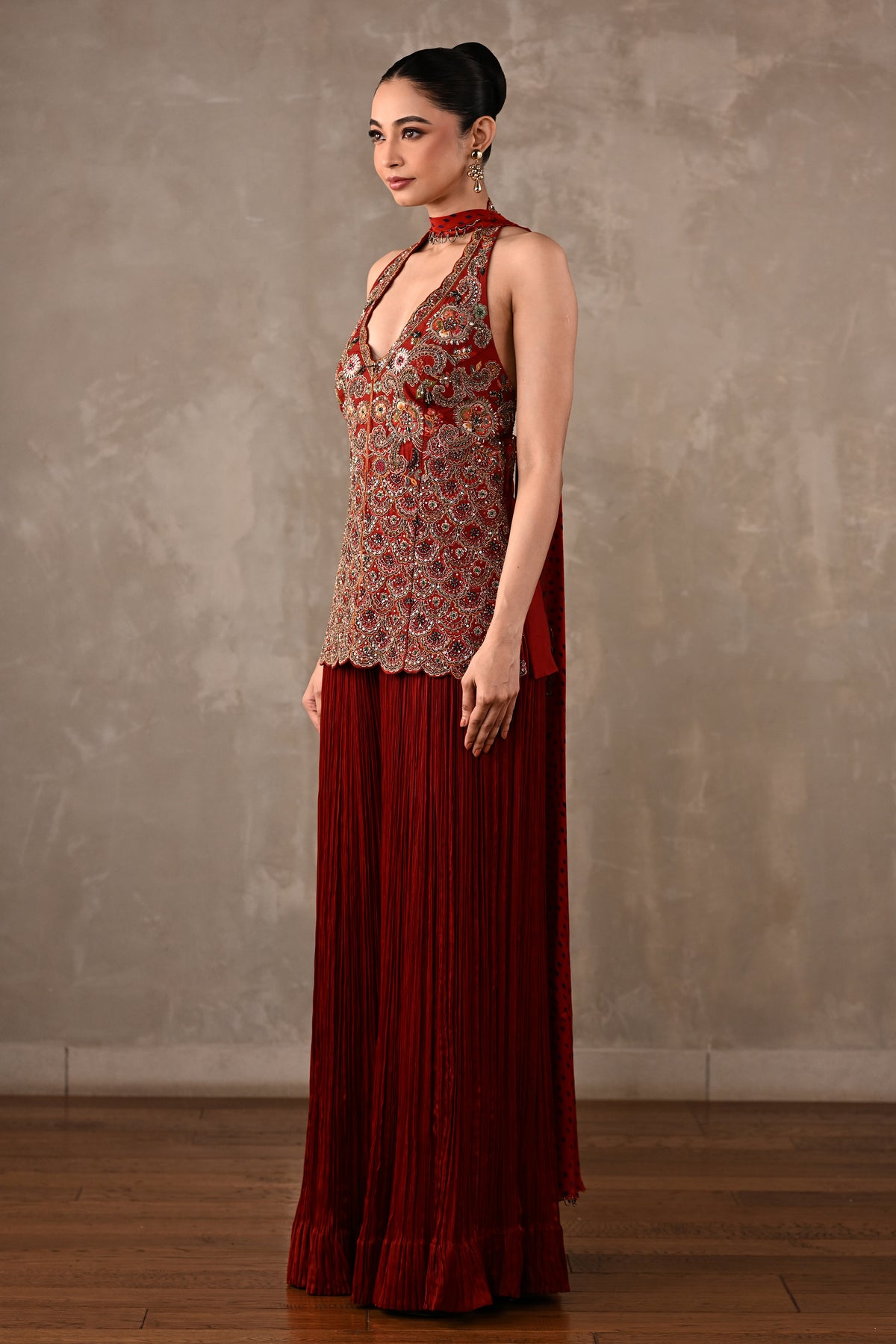 Halter Top with Pleated Pants & Choker Dupatta Set