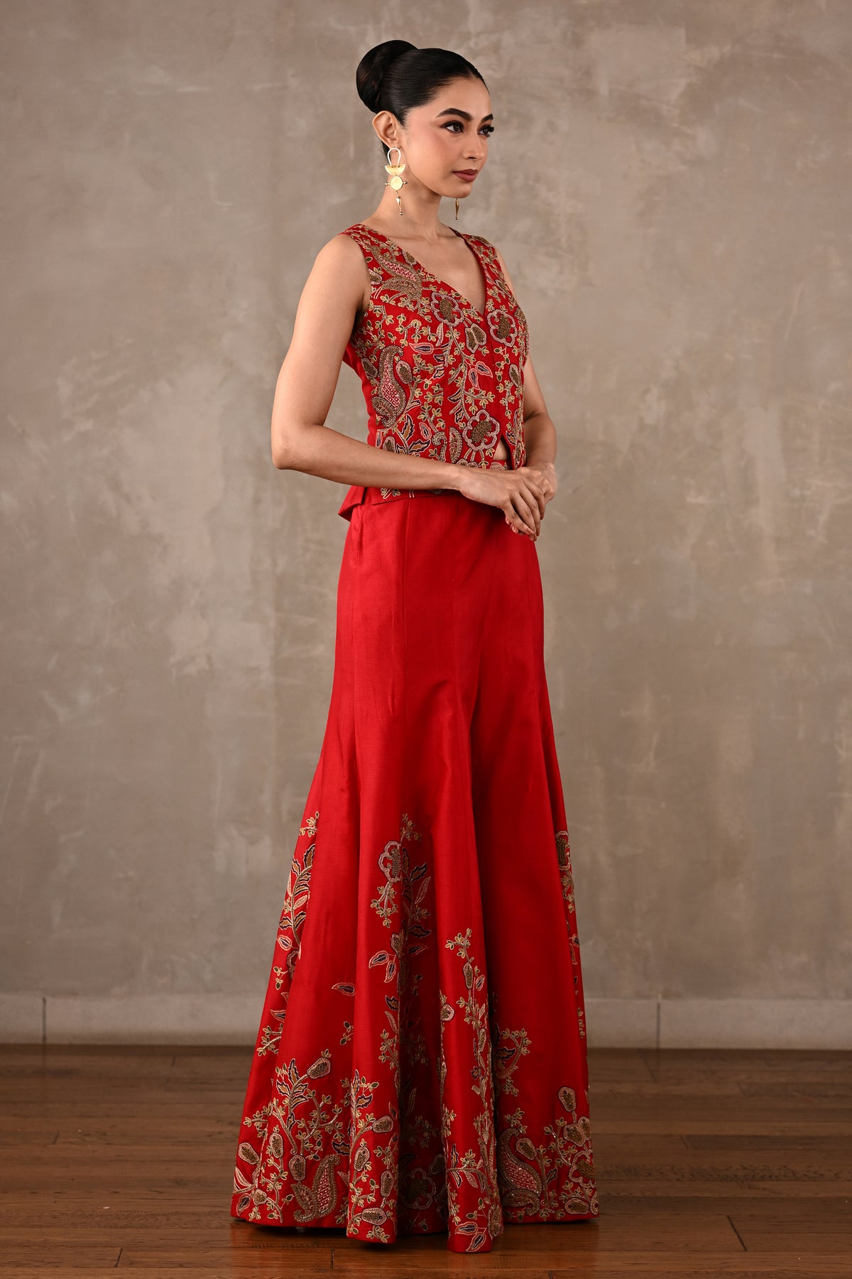 Thread Embroidered Waistcoat Co-ord Set