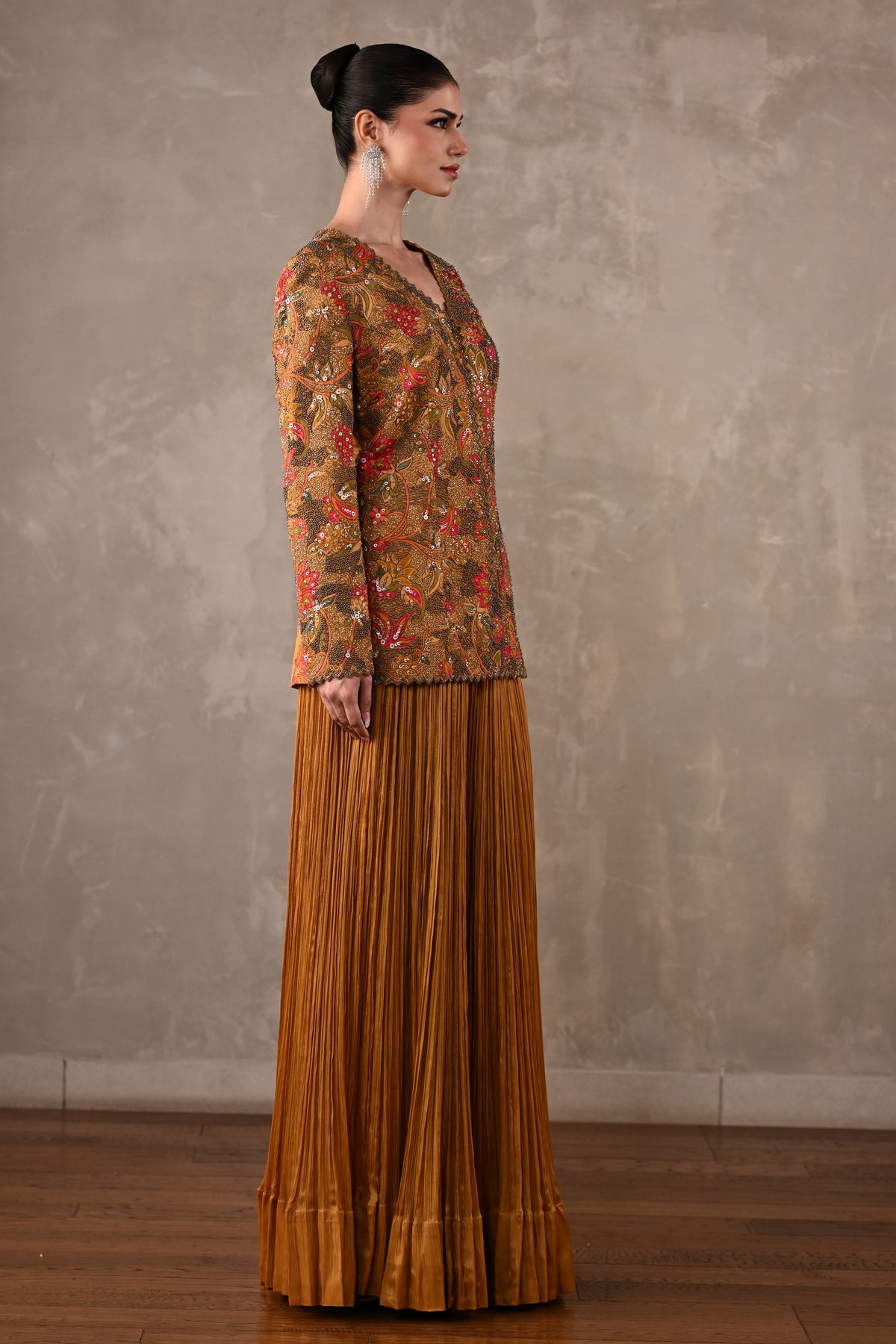 Embellished Floral Jacket & Pleated Palazzo Set