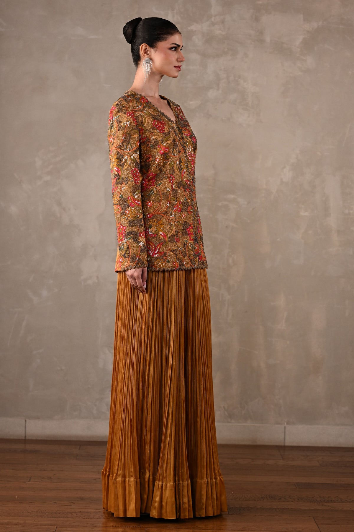 Embellished Floral Jacket & Pleated Palazzo Set