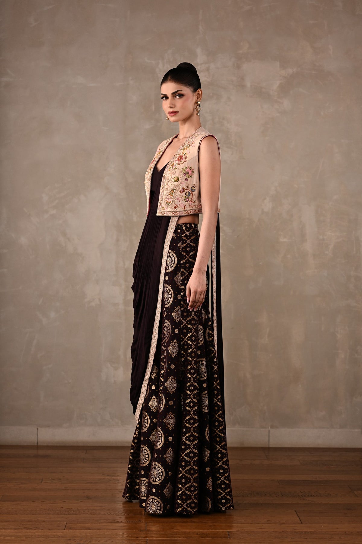 Pre-Draped Banarasi Saree Set