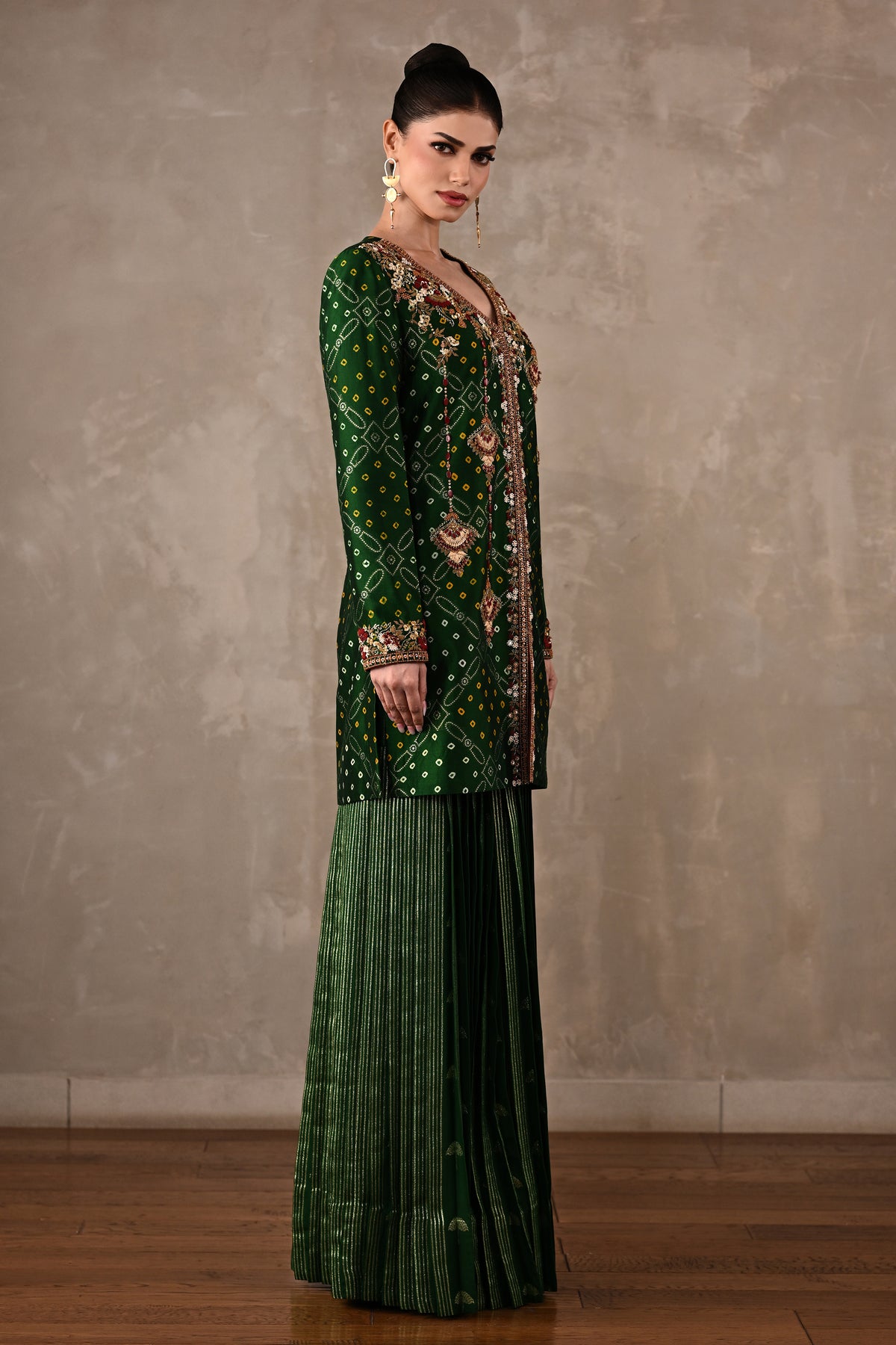 Bandhani Embroidered Top & Pleated Pants Set
