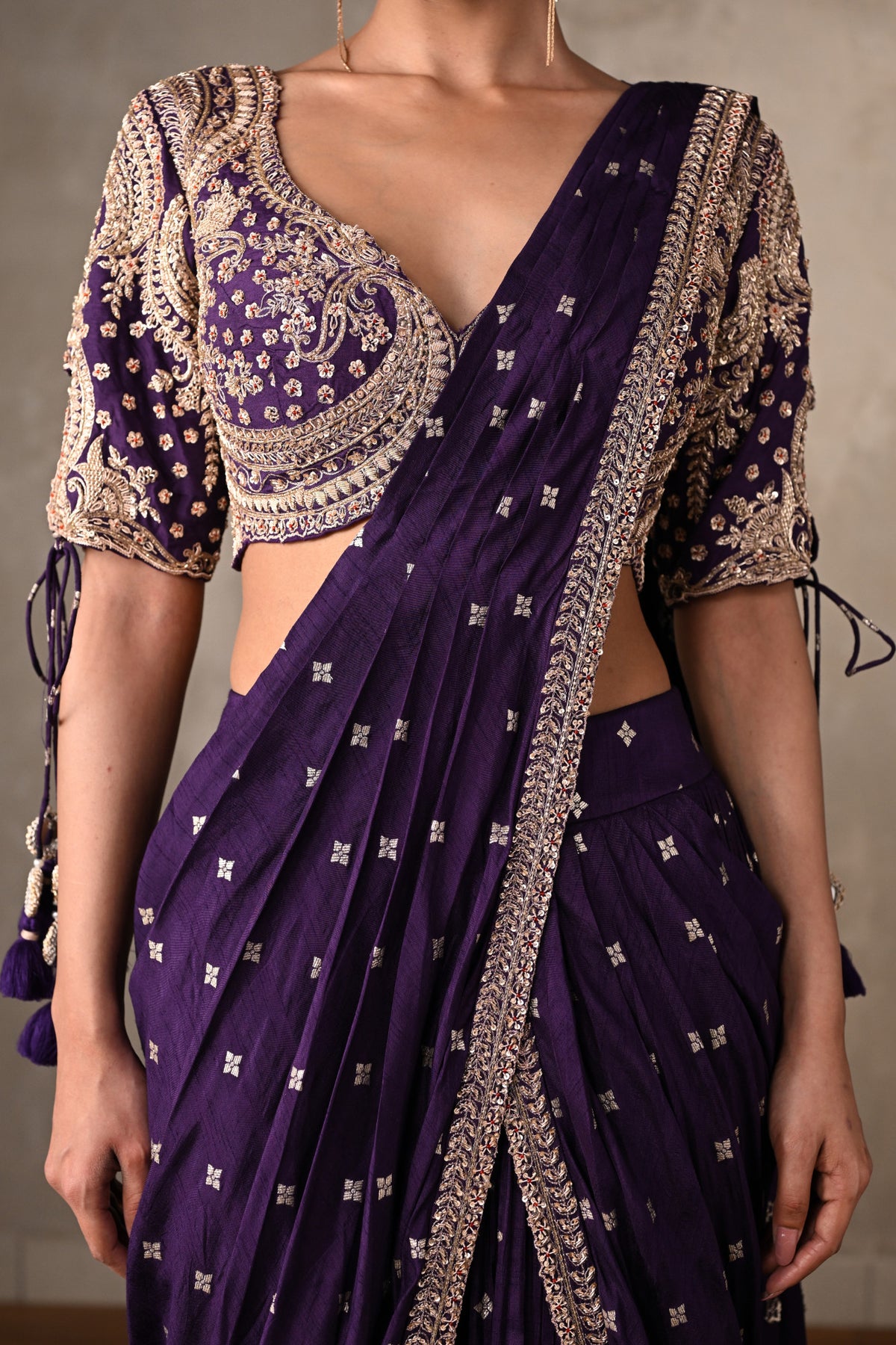 Zariya Purple Embroidered Drape Saree