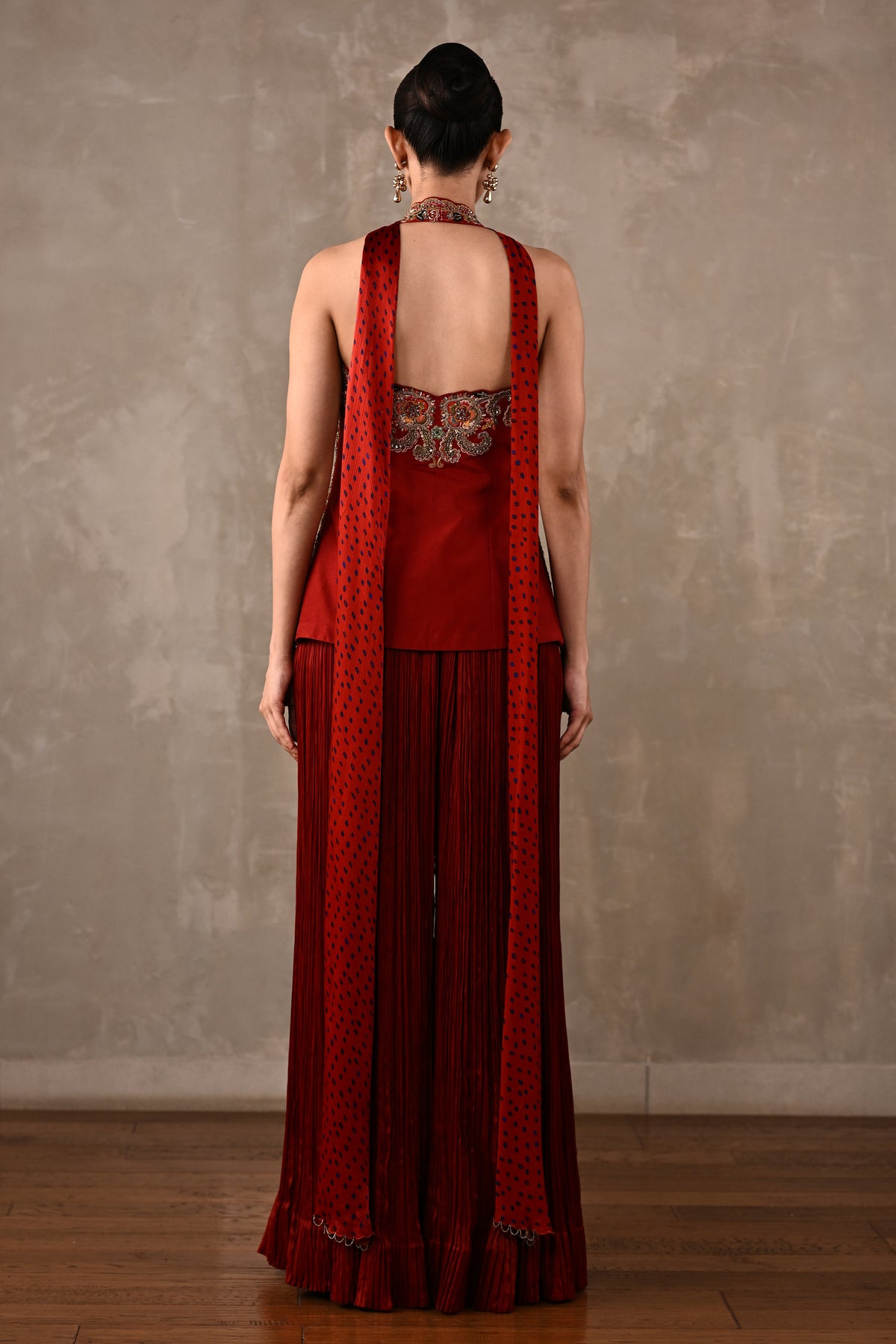 Halter Top with Pleated Pants & Choker Dupatta Set