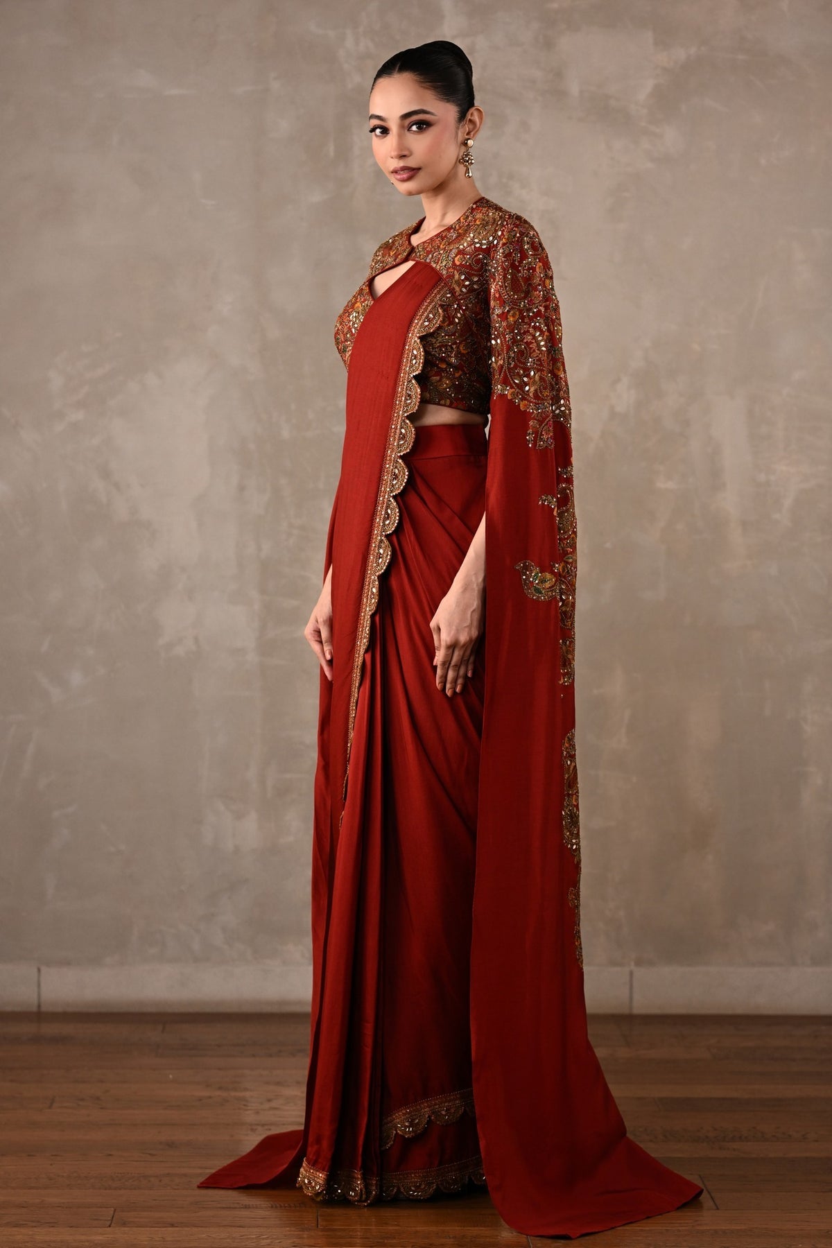 Regal Draped Saree Set XS